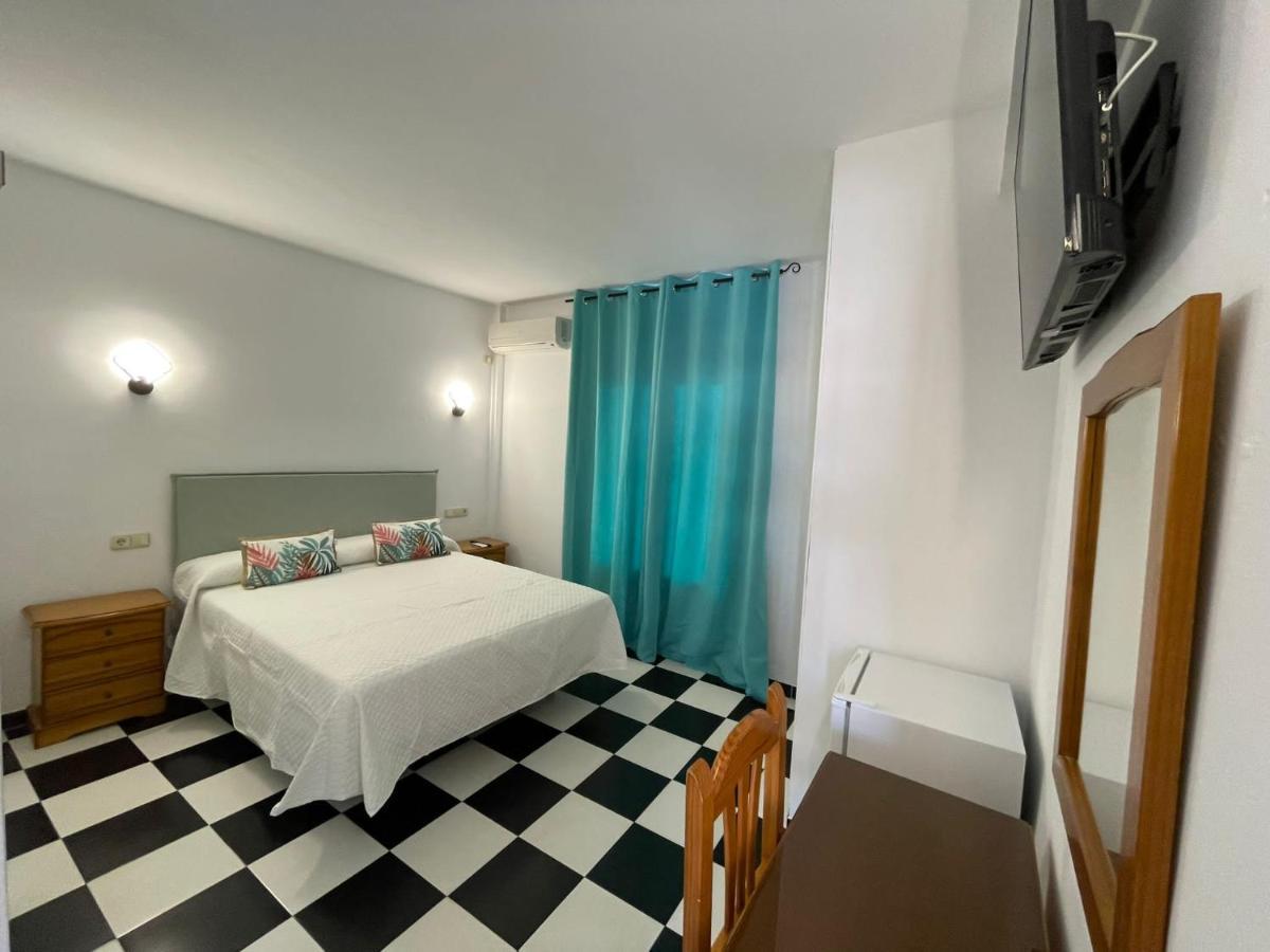 Micaela Charming Hostal Torremolinos Exterior foto