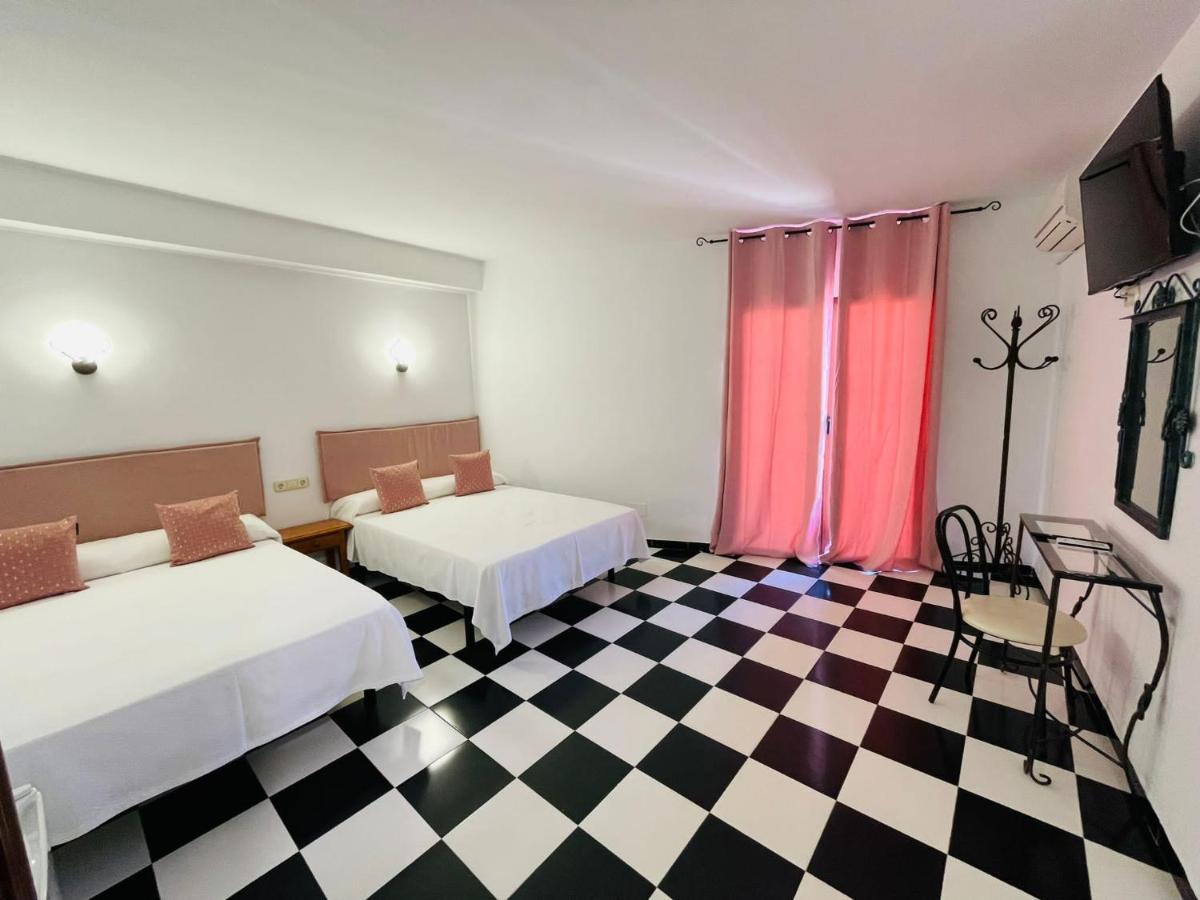 Micaela Charming Hostal Torremolinos Exterior foto